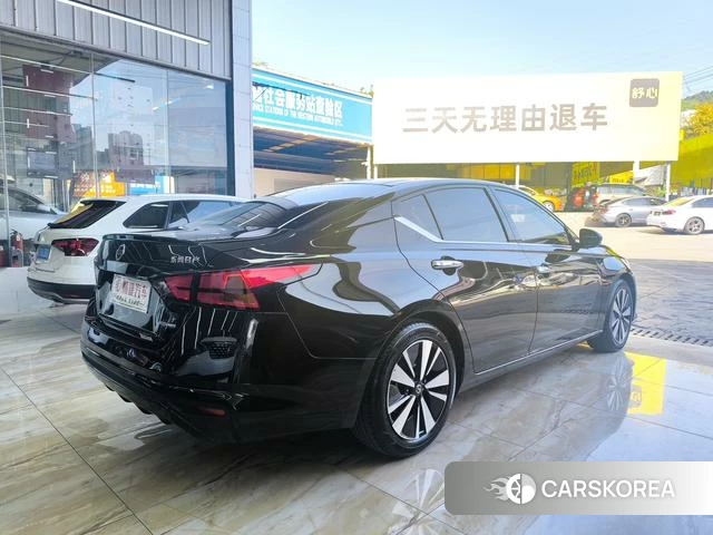 Nissan Teana 2022 Черный из Китая, фото 2