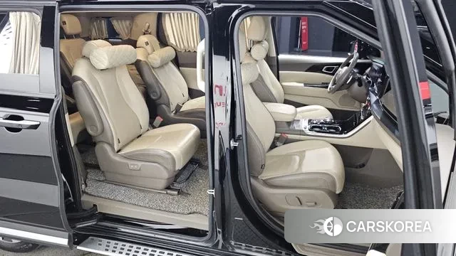Kia Carnival 4th generation 2021 Черный из Кореи, фото 2