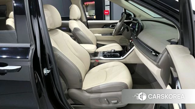 Kia Carnival 4th generation 2023 Черный из Кореи, фото 2