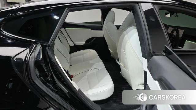 Tesla Model S 2023 Черный из Кореи, фото 2