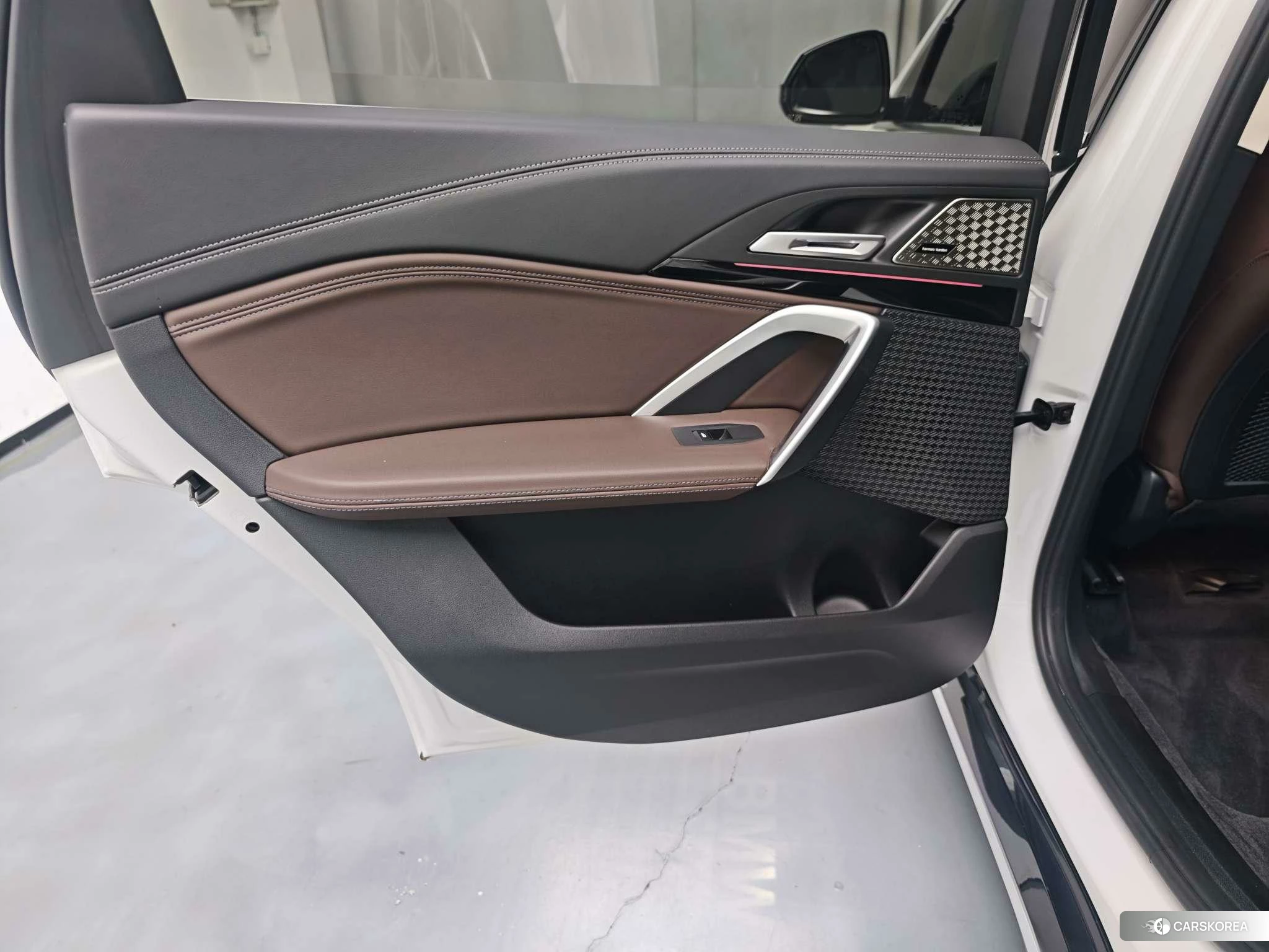 BMW X1 2023 Белый из Китая, фото 2