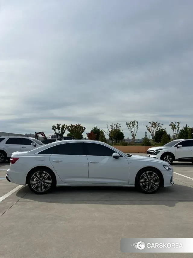 Audi A6 (C8) 2023 Белый из Кореи, фото 2