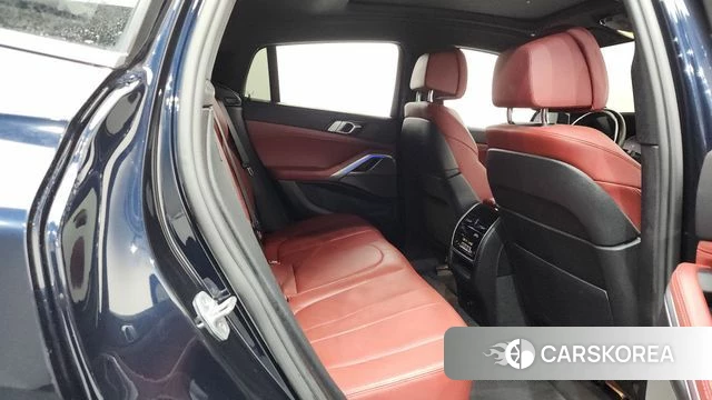 BMW X6 (G06) 2021 Черный из Кореи, фото 2