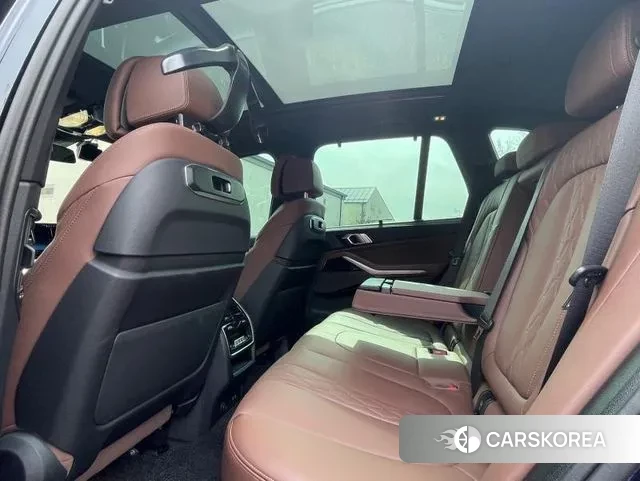 BMW X5 (G05) 2024 Черный из Кореи, фото 2