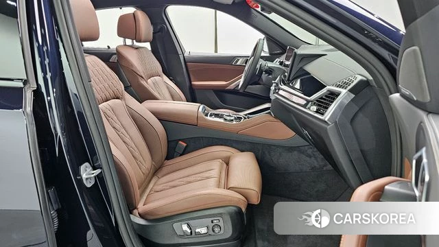 BMW X6 (G06) 2025 Черный из Кореи, фото 2