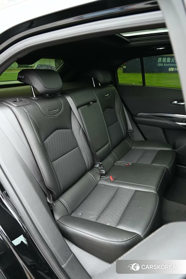 Cadillac XT4 2020 Черный из Китая, фото 2