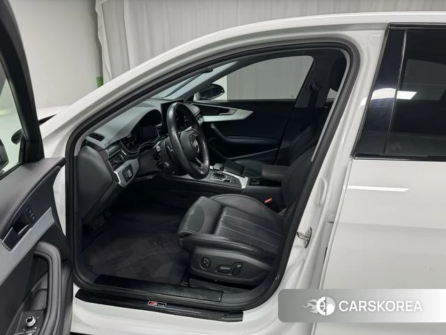 Audi A4L 2022 Белый из Китая, фото 2