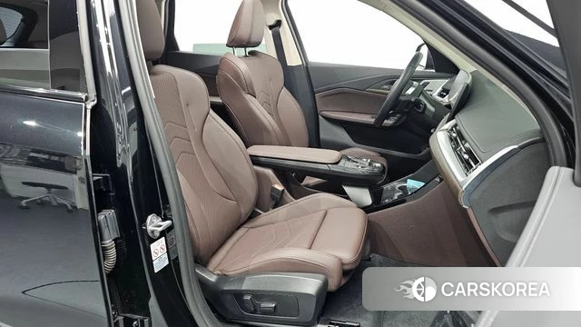 BMW X1 (U11) 2024 Черный из Кореи, фото 2