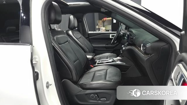 Ford Explorer 6th Generation 2020 Белый из Кореи, фото 2