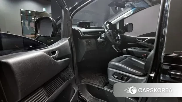 Hyundai Staria 2022 Черный из Кореи, фото 2