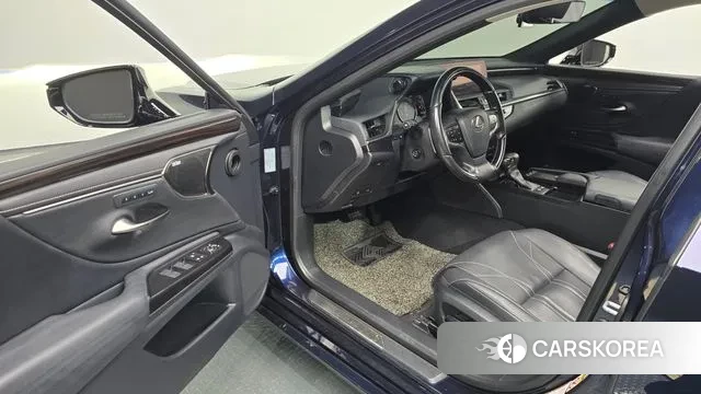 Lexus ES300h 7th generation 2019 Синий из Кореи, фото 2