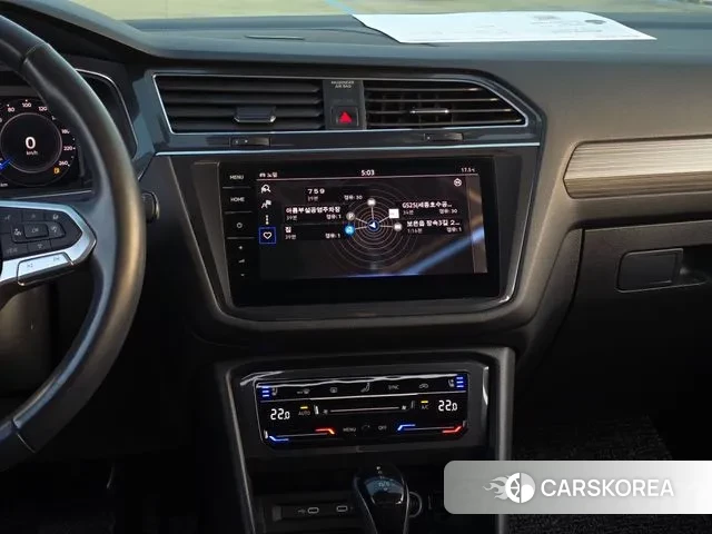 Volkswagen Tiguan Allspace 2023 Серый из Кореи, фото 2