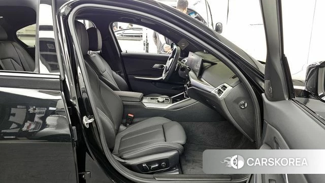 BMW 3 Series (G20) 2025 Черный из Кореи, фото 2