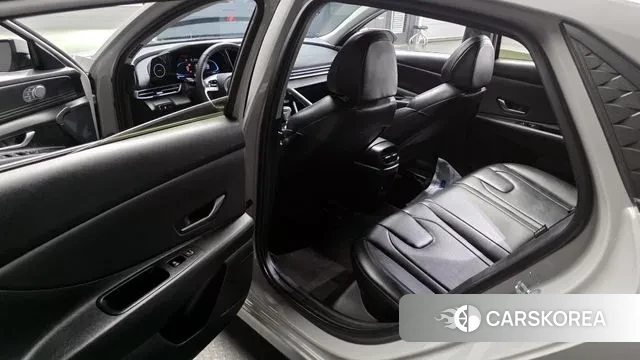 Hyundai The New Avante (CN7) 2024 Серебряный из Кореи, фото 2