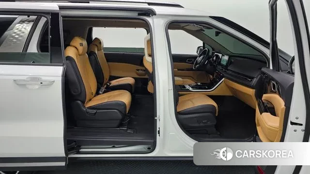 Kia Carnival 4th generation 2023 Белый из Кореи, фото 2
