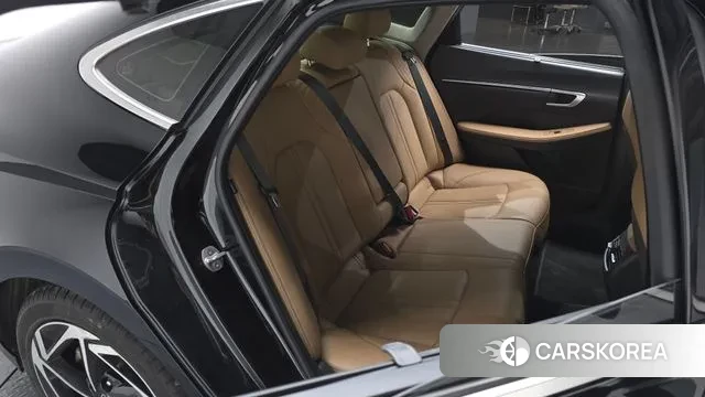 Hyundai Sonata D Edge Hybrid (DN8) 2023 Черный из Кореи, фото 2