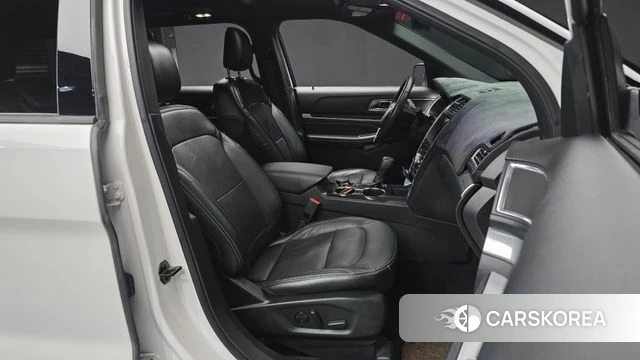 Ford Explorer 2019 Белый из Кореи, фото 2