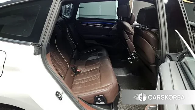 BMW 6 Series GT (G32) 2023 Белый из Кореи, фото 2