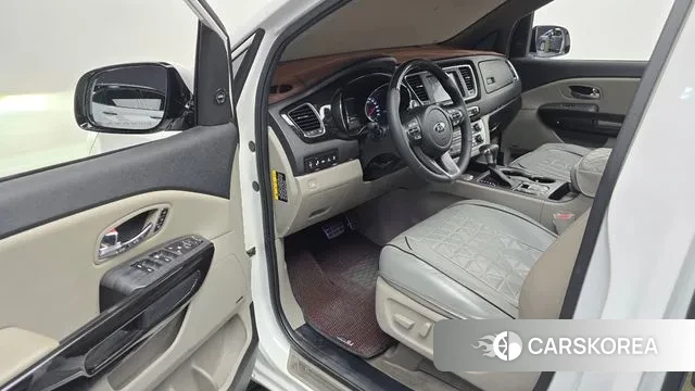 Kia The New Carnival 2019 Белый из Кореи, фото 2