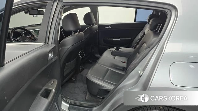 Kia Sportage The Bold 2021 Серый из Кореи, фото 2