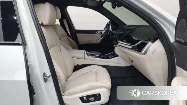 BMW X5 (G05) 2025 Белый из Кореи, фото 2