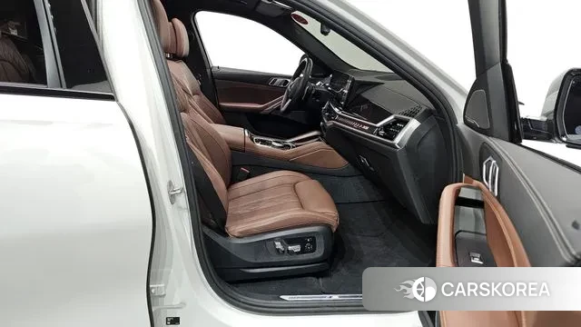 BMW X6 (G06) 2024 Белый из Кореи, фото 2