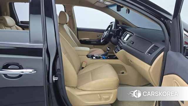 Kia The New Carnival 2020 Черный из Кореи, фото 2