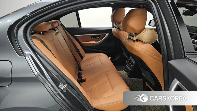 BMW 3 Series (F30) 2018 Серый из Кореи, фото 2