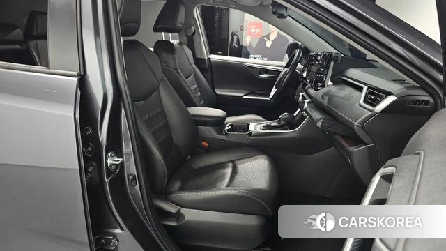 Toyota RAV4 5th Generation 2019 Серый из Кореи, фото 2