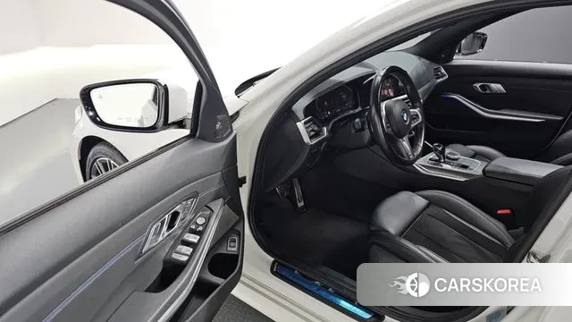 BMW 3 Series (G20) 2021 Белый из Кореи, фото 2