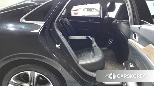 Kia K5 3rd generation 2023 Черный из Кореи, фото 2