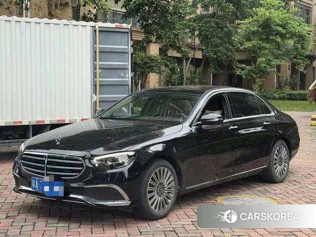 Mercedes-Benz E-class 2023 Черный из Китая, фото 2