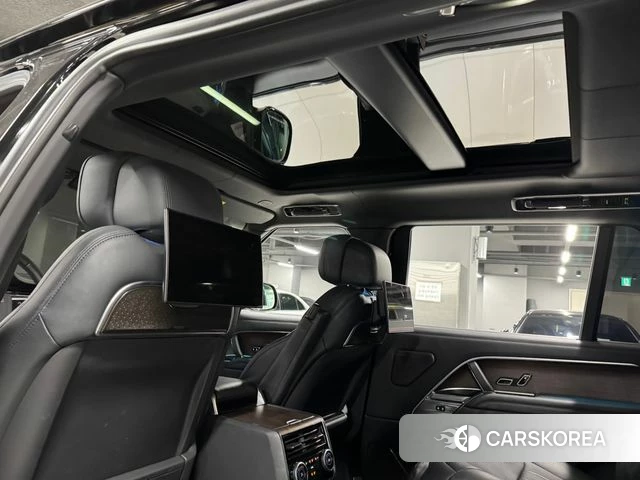 Land Rover Range Rover 5th Generation 2023 Черный из Кореи, фото 2