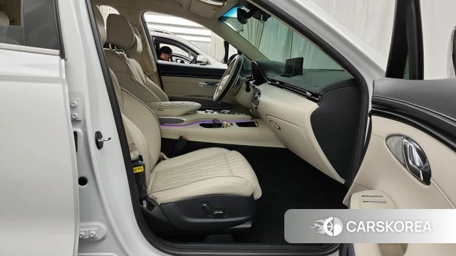 Genesis GV70 2021 Белый из Кореи, фото 2