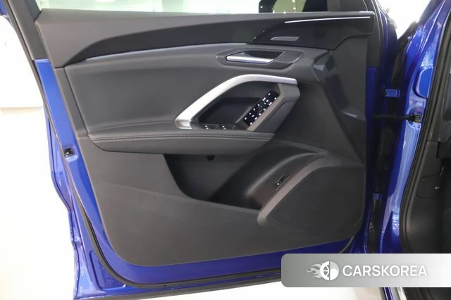 Audi Q5 (80A) 2025 Синий из Кореи, фото 2