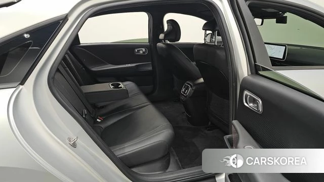 Hyundai Ionic 6 2024 Серебряный из Кореи, фото 2