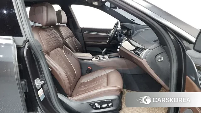 BMW 6 Series GT (G32) 2019 Черный из Кореи, фото 2