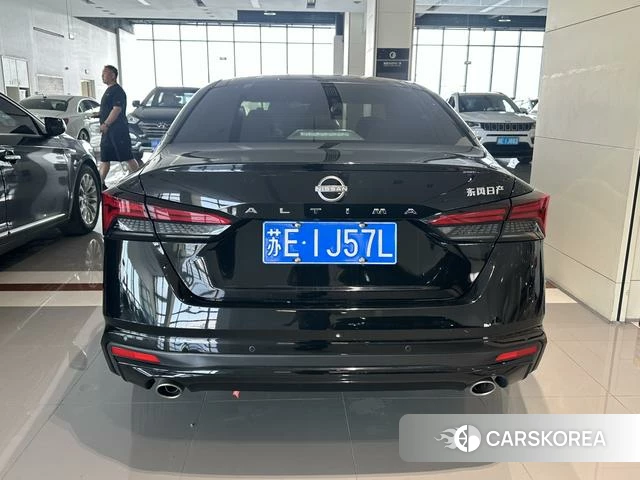 Nissan Teana 2023 Черный из Китая, фото 2