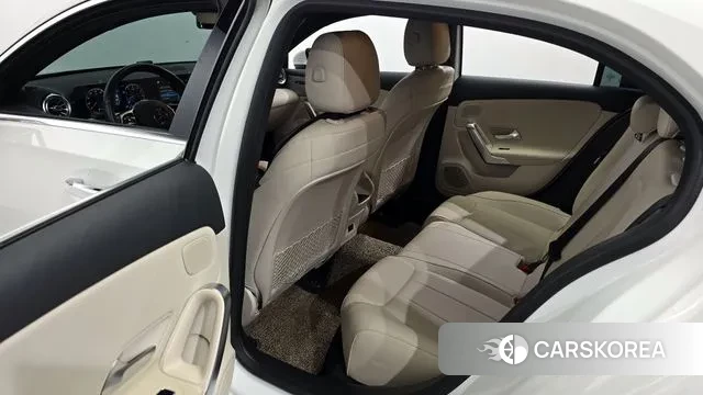 Mercedes-Benz A-Class W177 2020 Белый из Кореи, фото 2