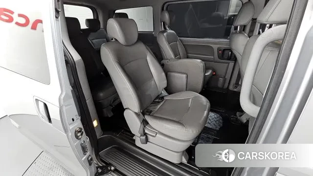 Hyundai The New Grand Starex 2018 Серебряный из Кореи, фото 2