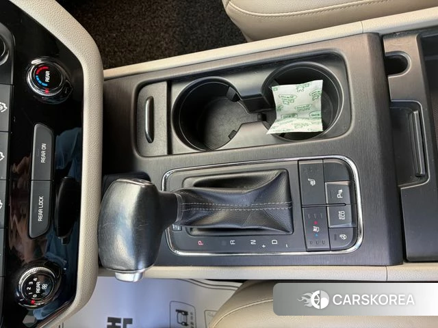 Kia All New Carnival 2018 Черный из Кореи, фото 2