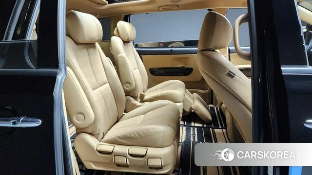 Kia The New Carnival 2019 Черный из Кореи, фото 2
