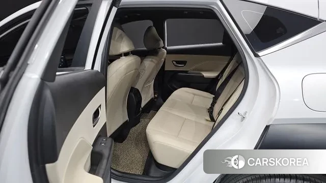 Hyundai Kona (SX2) 2023 Белый из Кореи, фото 2