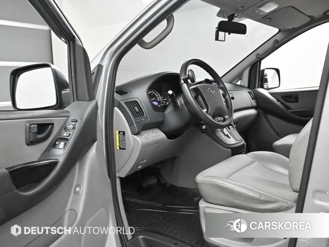 Hyundai The New Grand Starex 2018 Серебряный из Кореи, фото 2