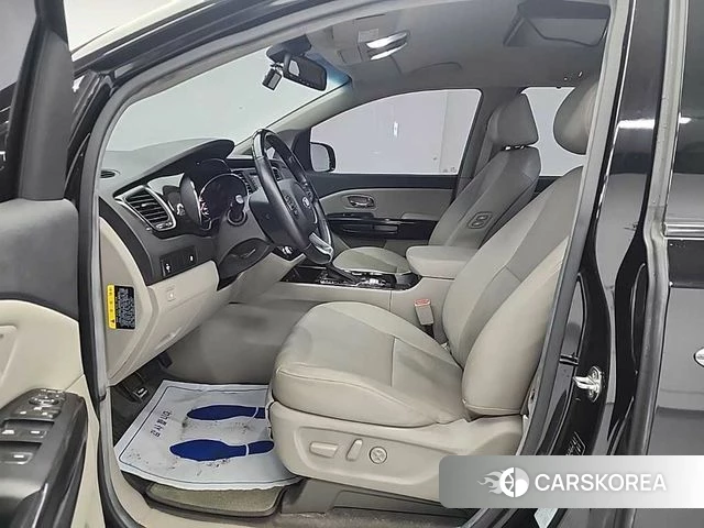 Kia The New Carnival 2018 Черный из Кореи, фото 2