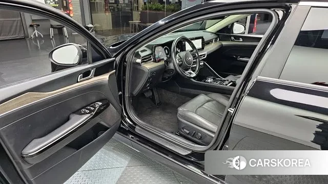 Kia K5 3rd generation 2021 Черный из Кореи, фото 2