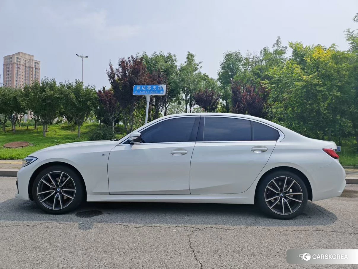 BMW 3 series 2020 Белый из Китая, фото 2