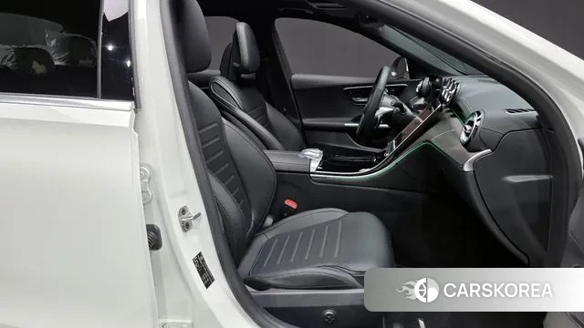 Mercedes-Benz C-Class W206 2025 Белый из Кореи, фото 2