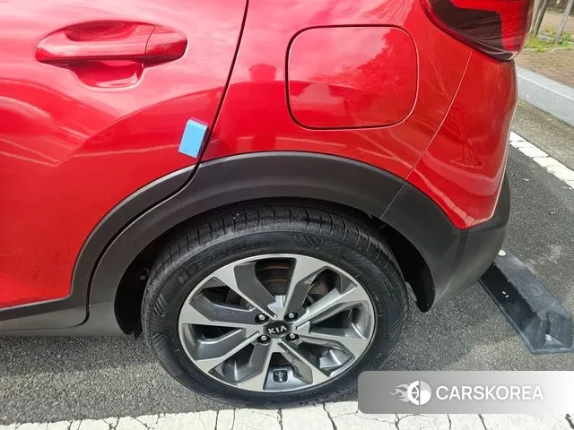 Kia Stonic 2018 Красный из Кореи, фото 2