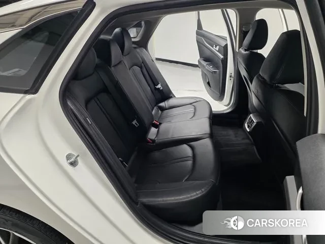 Kia K5 3rd generation 2021 Белый из Кореи, фото 2